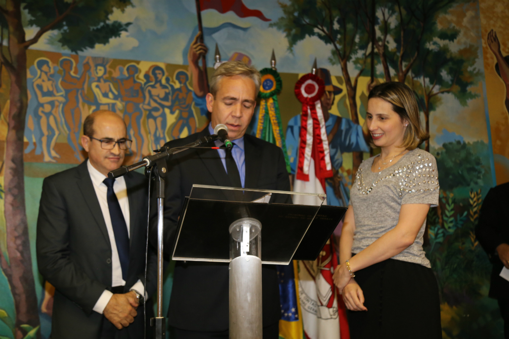  Anderson Costa Cabido,  Afonso Maria Rocha, do Sebrae  e Silvia Ribeiro Araújo,  do TCEMG,( Foto: Thiago Rios)